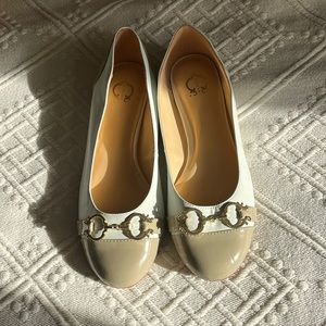 Brand new Wonder ballet flats